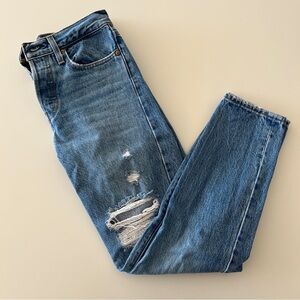 Levi’s Wedgie Medium Wash Jeans, Light Distressing, Size 25